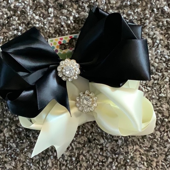 🍀NWOT Set of 9 - 6” Satin Ribbon Bow with Rhinestones - Picture 2 of 5